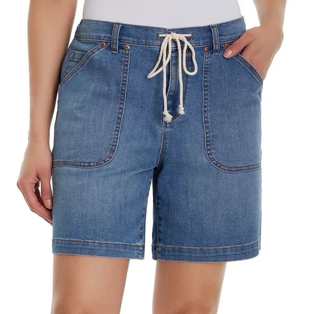 Petite Gloria Vanderbilt Utility Shorts (NWT)